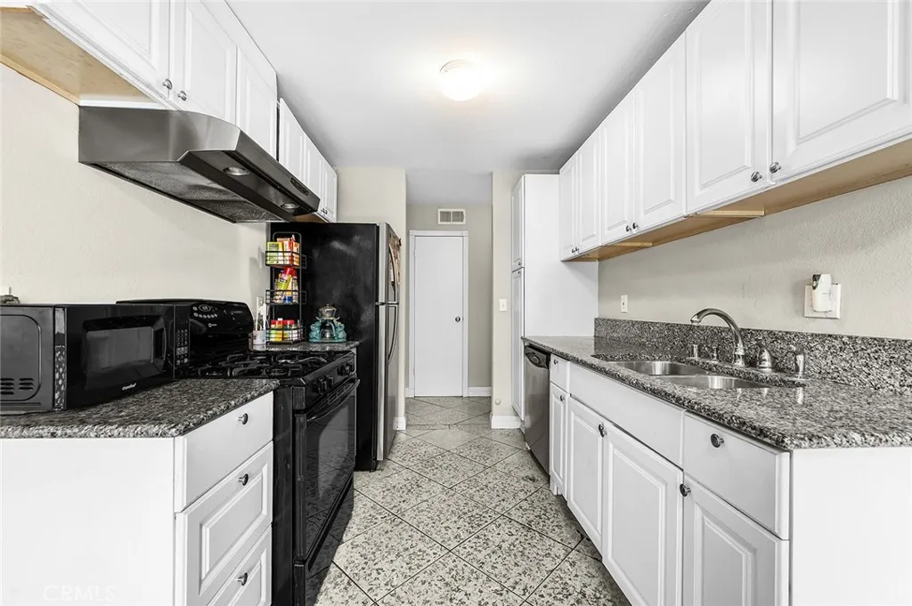 Additional image 7 of 700 W La Veta Ave, Orange, CA 92868