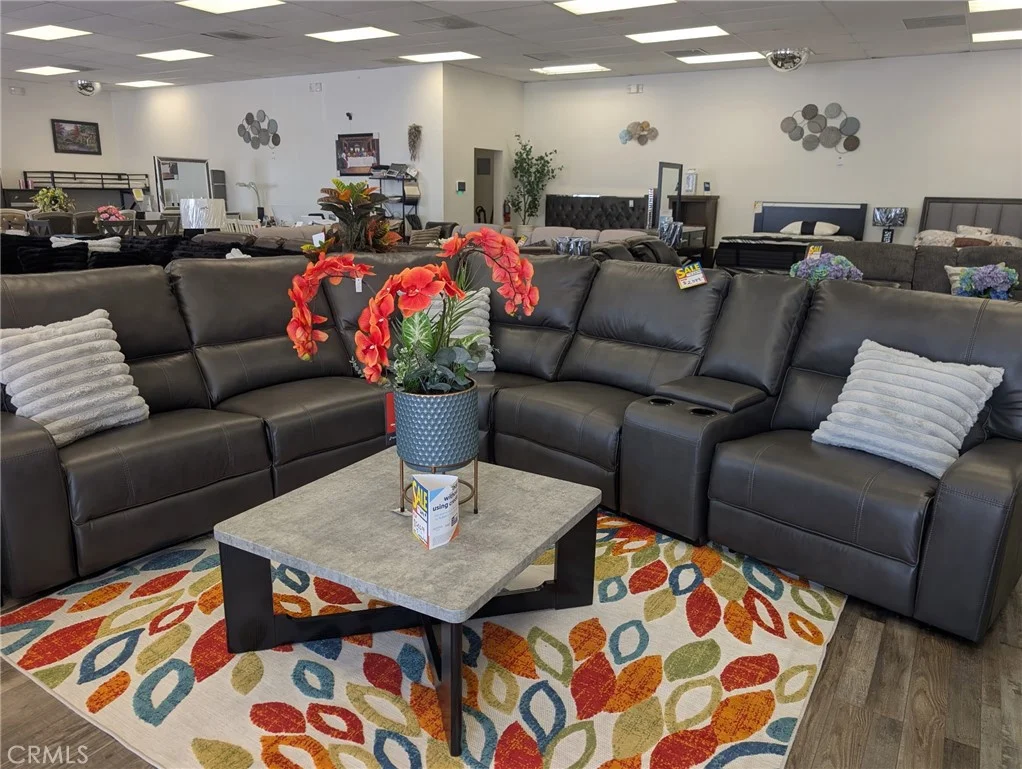 15177 Hook Blvd, Victorville, CA 92394