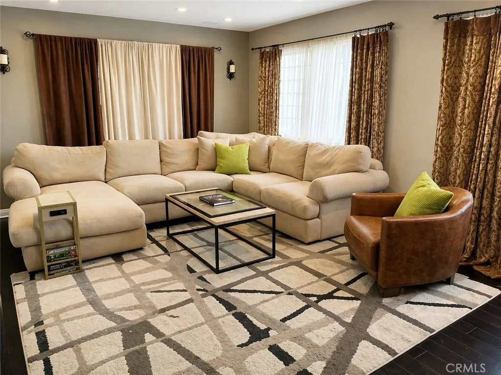 Additional image 2 of 4201 Topanga Canyon Blvd Unit 116, Woodland Hills, CA 91364