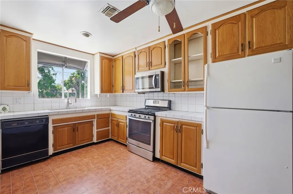 Additional image 38 of 16036 Septo St, North Hills, CA 91343