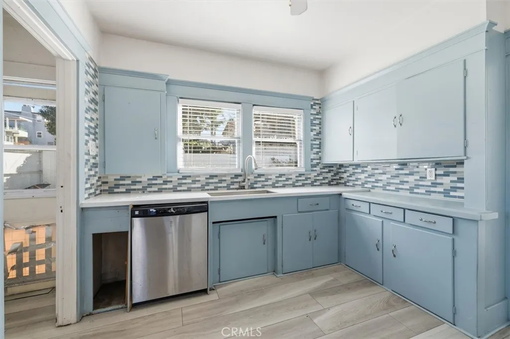 Additional image 19 of 610 Carnelian St, Redondo Beach, CA 90277