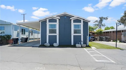 300 Ellis Street Unit 10, Lake Elsinore, CA 92530 - MLS#: IV25106943