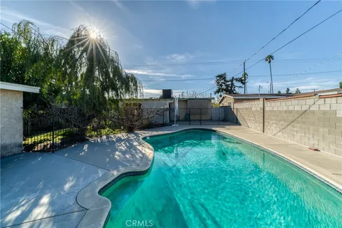 7924 Tujunga Avenue, North Hollywood, CA 91605 - MLS#: SR25043079