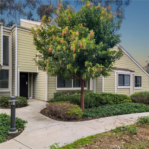 8 Seabird Court, Newport Beach, CA 92663 - MLS#: OC25028032