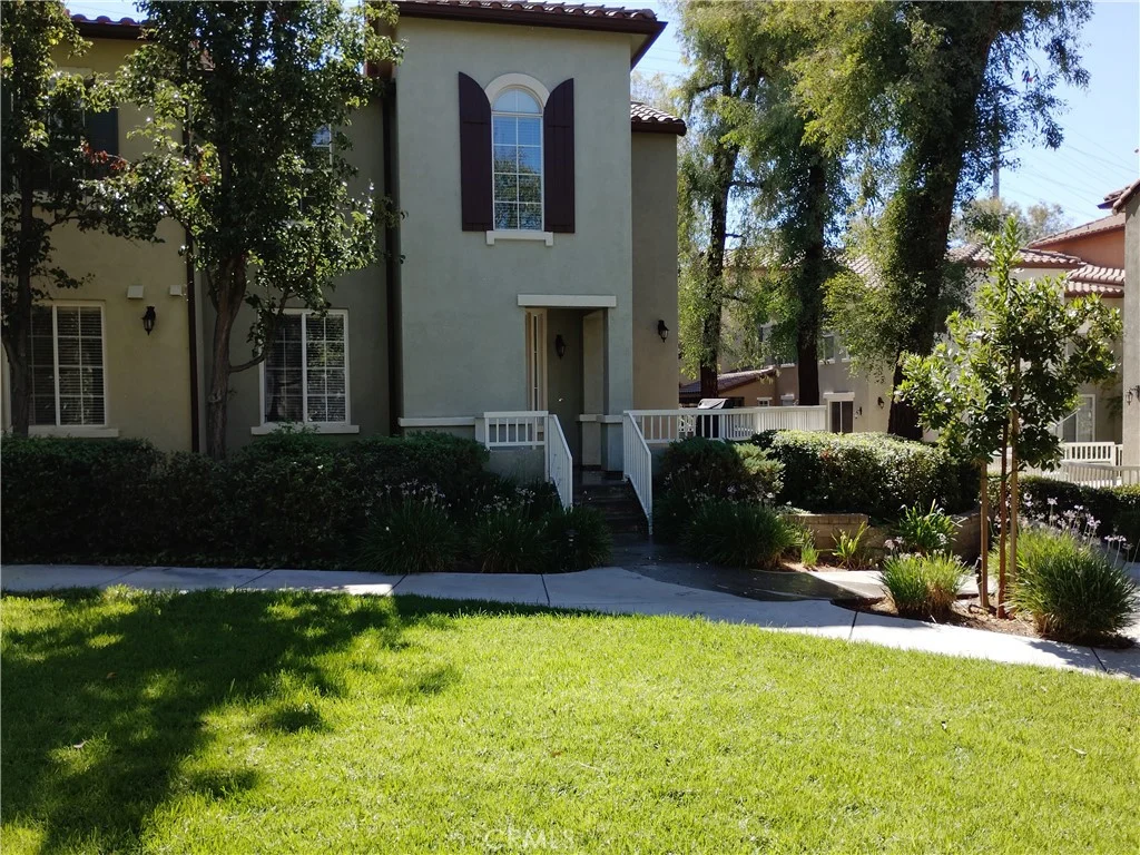 28165 Ashbrook Ln, Valencia, CA 91354