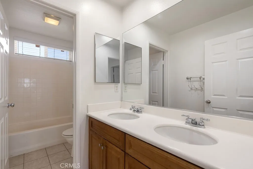 Additional image 113 of 182 Monument Pkwy, Perris, CA 92570