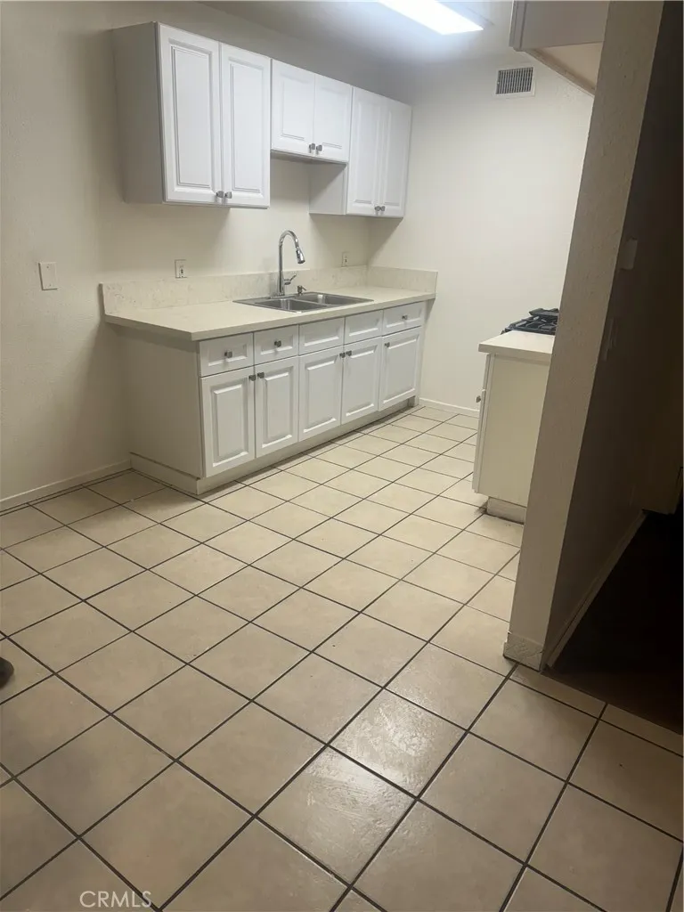 Additional image 11 of 811 Java, Inglewood, CA 90301