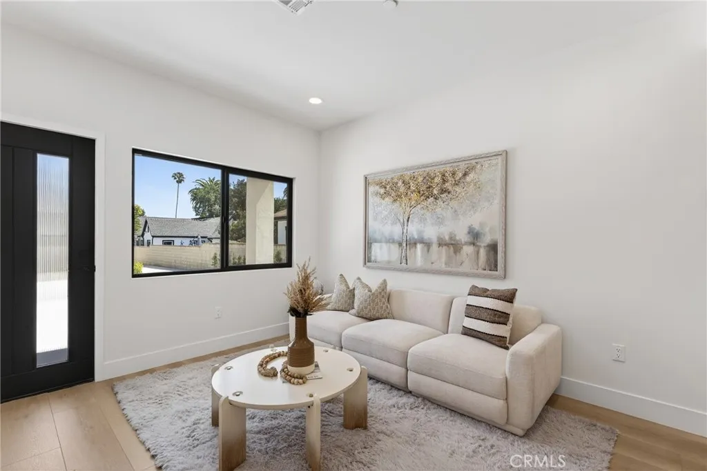 Additional image 73 of 141 S Roosevelt Avenue, Pasadena, CA 91107