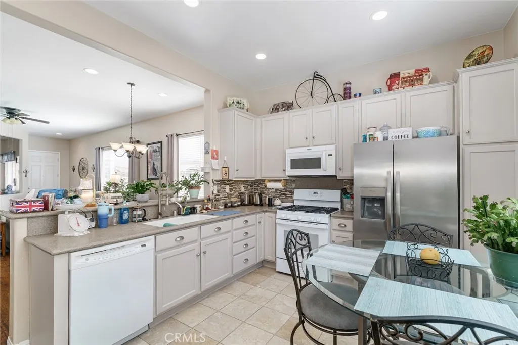 Additional image 51 of 19493 Tor Hill Ln, Apple Valley, CA 92308