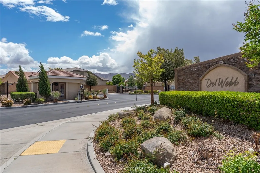 Additional image 75 of 19493 Tor Hill Ln, Apple Valley, CA 92308