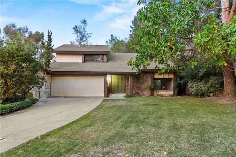 780 S Carriage Circle, Anaheim Hills, CA MLS: OC25046855