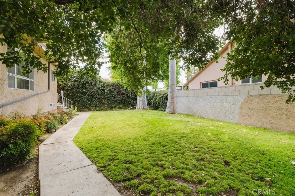 7319 Hazeltine Avenue Unit 4, Van Nuys, CA 91405