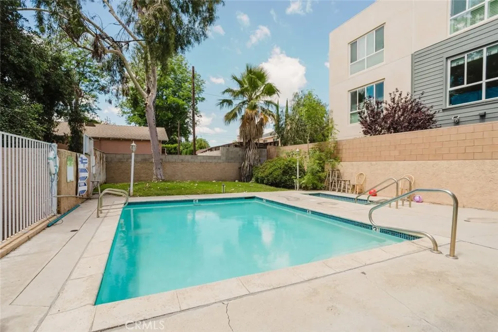 Additional image 78 of 7319 Hazeltine Avenue Unit 4, Van Nuys, CA 91405