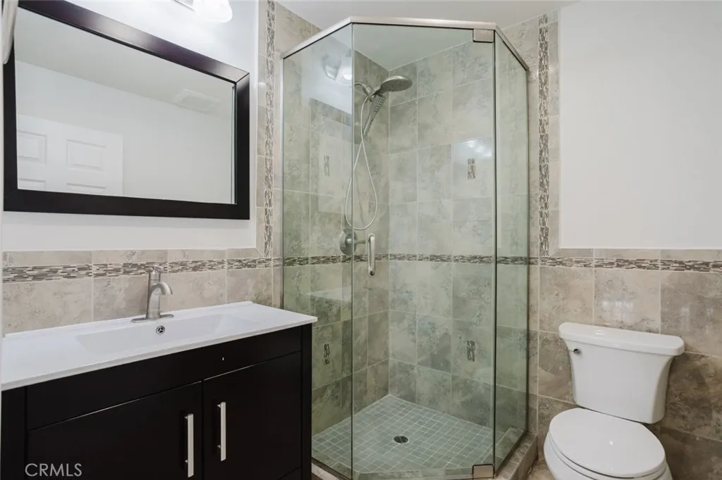 Additional image 73 of 7319 Hazeltine Avenue Unit 4, Van Nuys, CA 91405