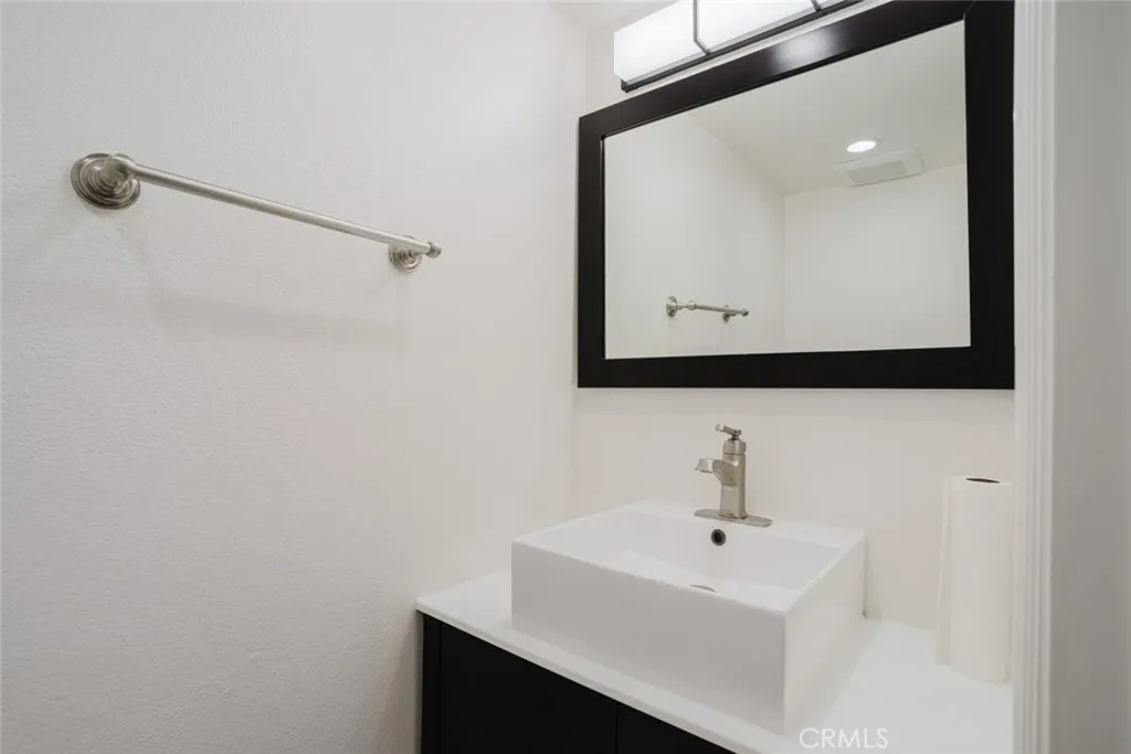 Additional image 62 of 7319 Hazeltine Avenue Unit 4, Van Nuys, CA 91405