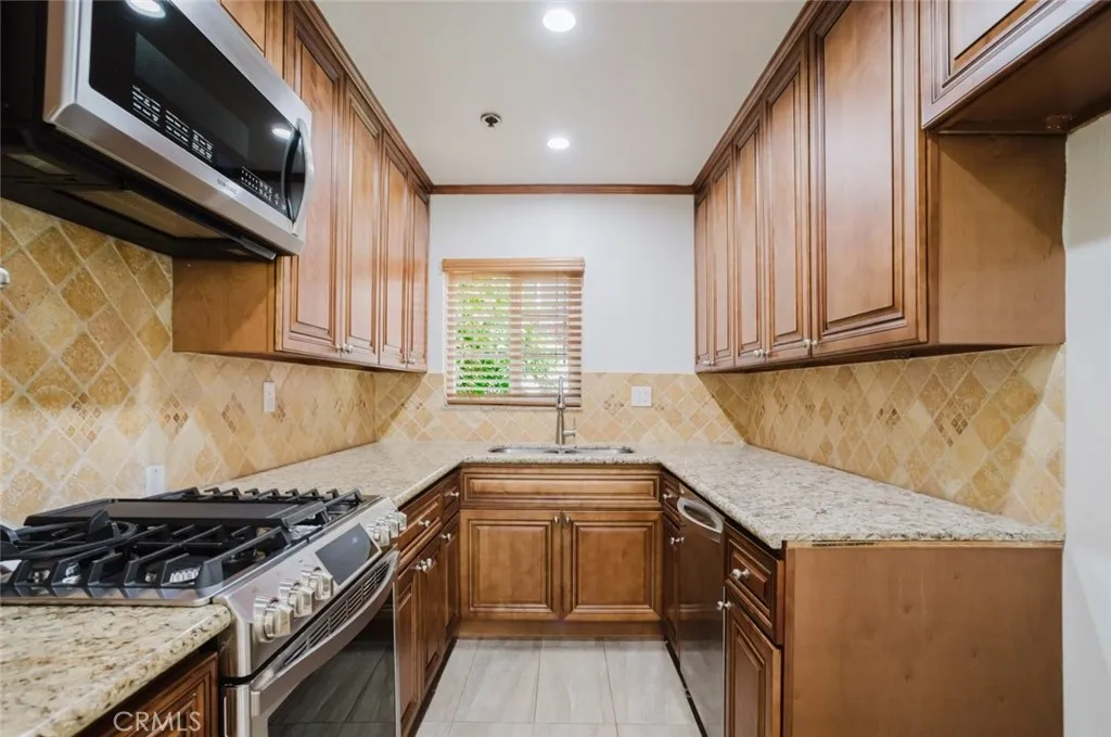 Additional image 16 of 7319 Hazeltine Avenue Unit 4, Van Nuys, CA 91405