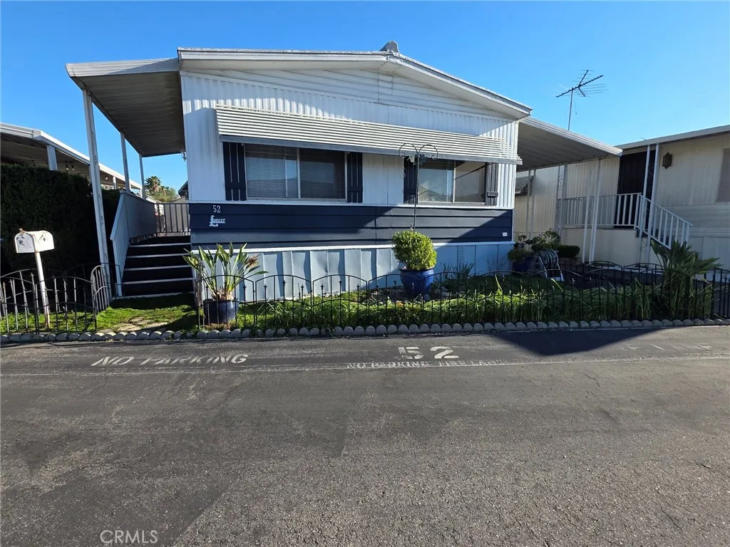 Additional image 74 of 20806 Gridley Road Unit 52, Lakewood, CA 90715