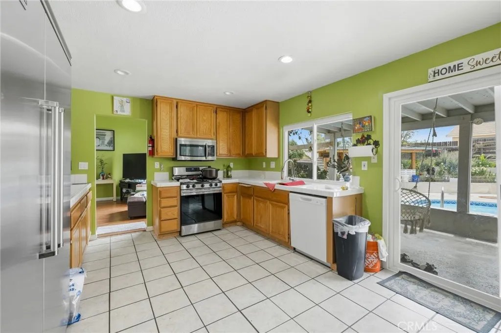 Additional image 61 of 14459 Bailey Ct, Victorville, CA 92394