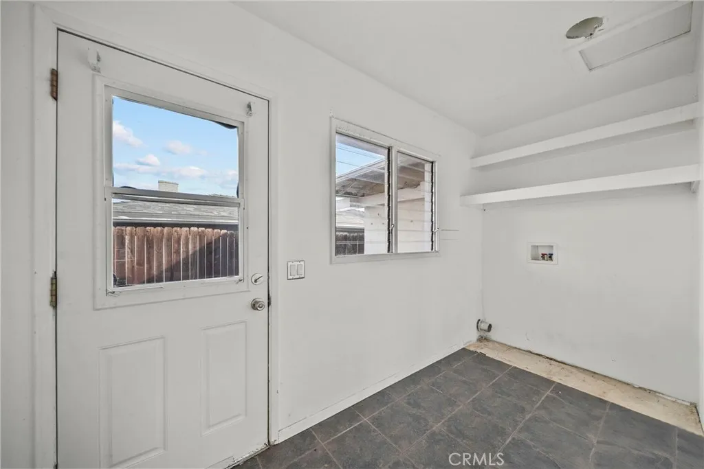 Additional image 90 of 7027 Macapa Dr, Los Angeles, CA 90068