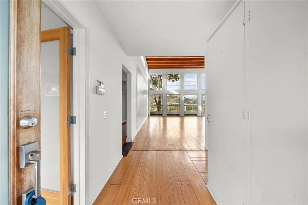 Additional image 69 of 7027 Macapa Dr, Los Angeles, CA 90068