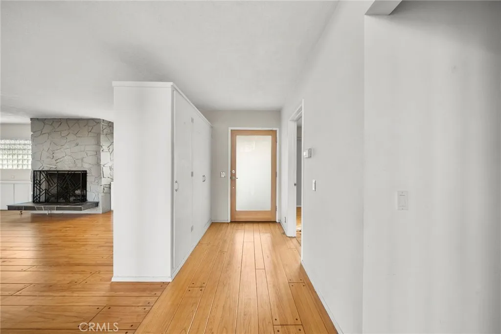 Additional image 71 of 7027 Macapa Dr, Los Angeles, CA 90068