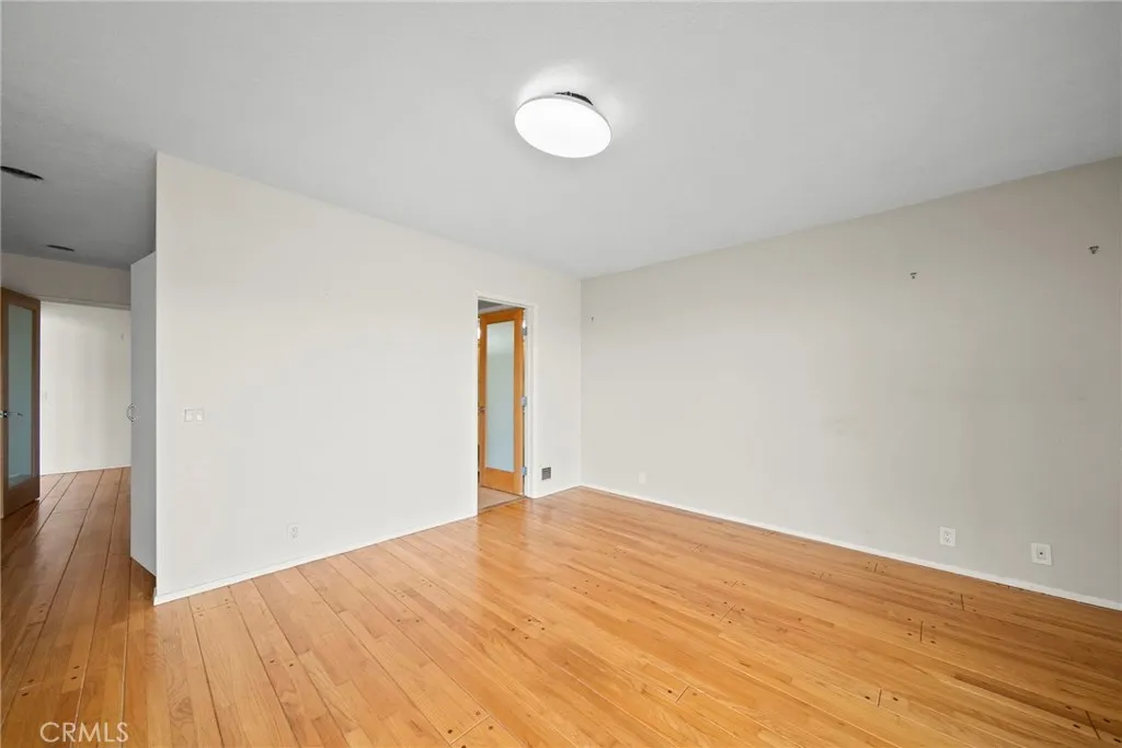 Additional image 96 of 7027 Macapa Dr, Los Angeles, CA 90068