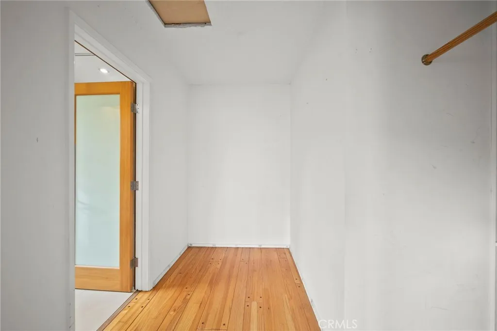 Additional image 104 of 7027 Macapa Dr, Los Angeles, CA 90068