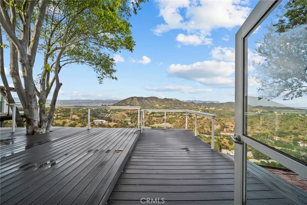 Additional image 66 of 7027 Macapa Dr, Los Angeles, CA 90068