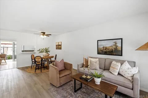 888 Cherrywood Way Unit 20, El Cajon, CA MLS: NDP2503282