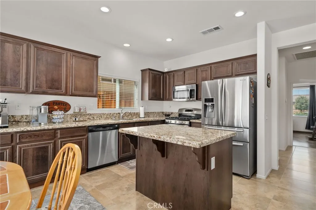 Additional image 10 of 12947 Presidio Place, Victorville, CA 92394