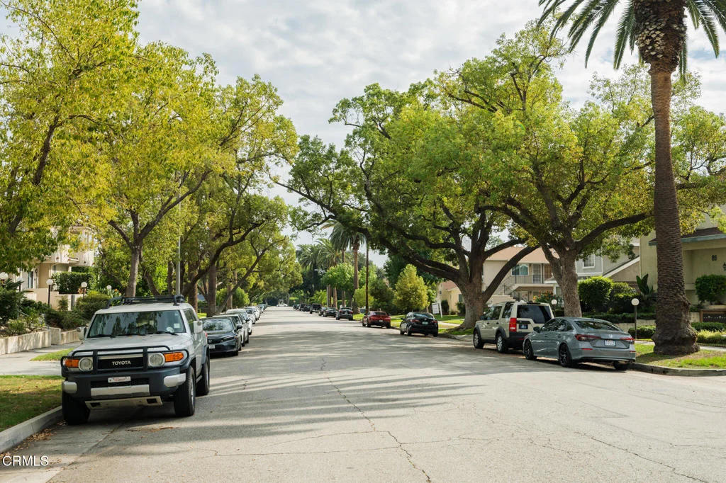 46 S Roosevelt Avenue Unit 8, Pasadena, CA 91107