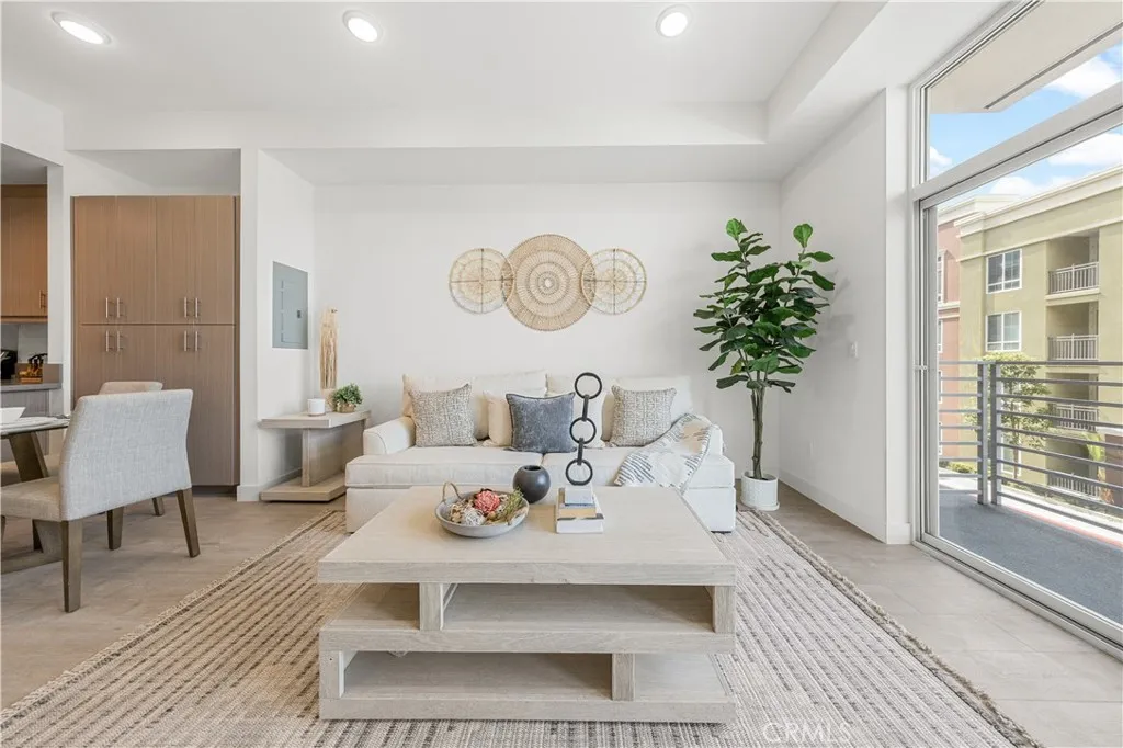 Additional image 8 of 168 S Monterey Street Unit 205, Alhambra, CA 91801