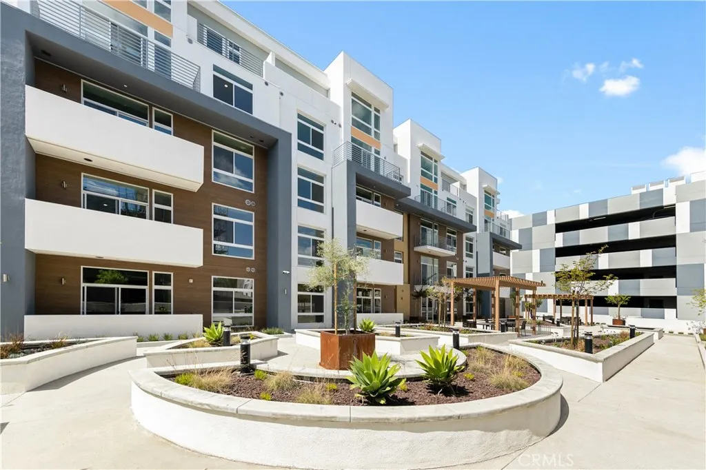 Additional image 73 of 168 S Monterey Street Unit 205, Alhambra, CA 91801