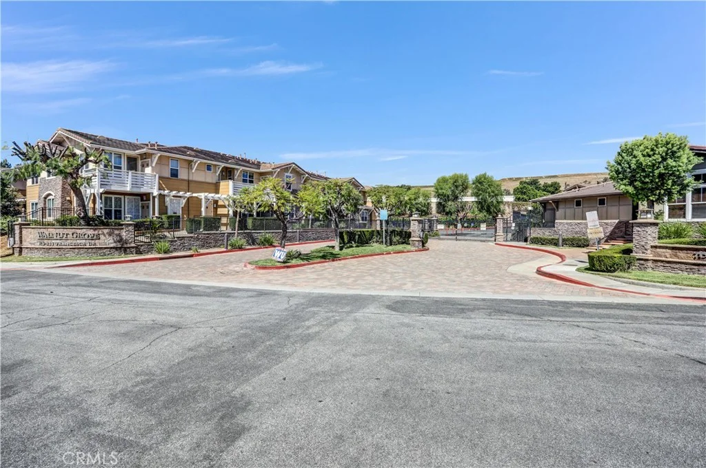 825 Francesca Drive Unit 103, Walnut, CA 91789