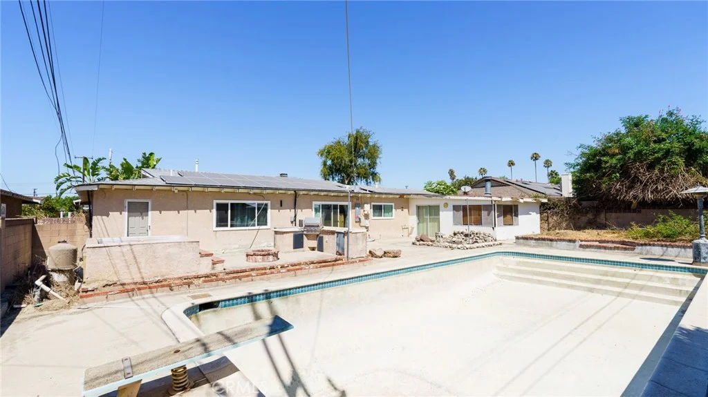 1048 Vallejo Avenue, Simi Valley, CA 93065