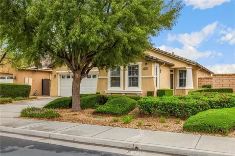 26253 Desert Rose Lane, Menifee, CA MLS: CV25100692