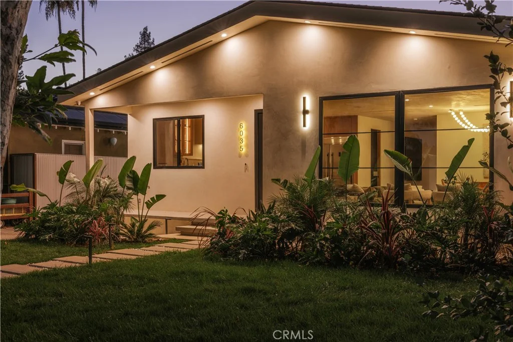 6035 Simpson Avenue, North Hollywood, CA 91606
