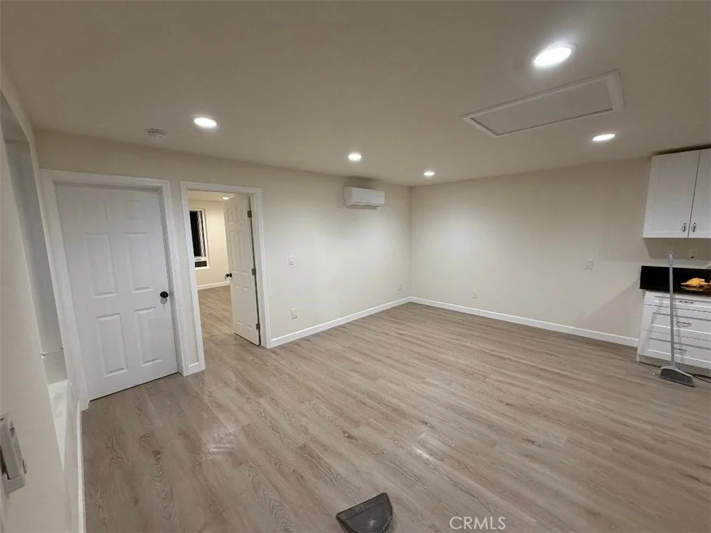 1110 N Pearl Ave, Compton, CA 90221