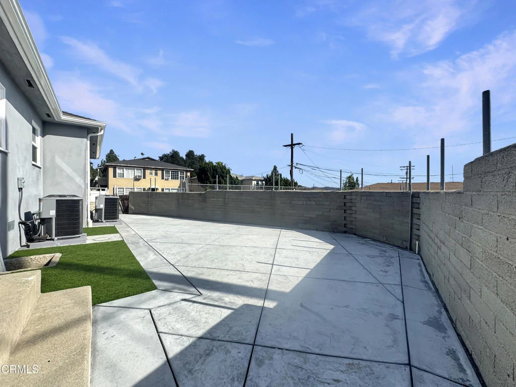 3529 Market Street, Glendale, CA 91208