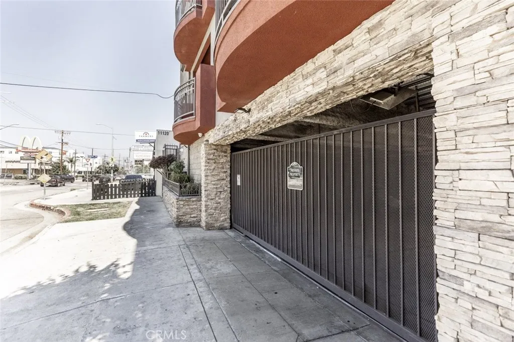 Additional image 49 of 11124 Burbank Boulevard Unit 101, North Hollywood, CA 91601