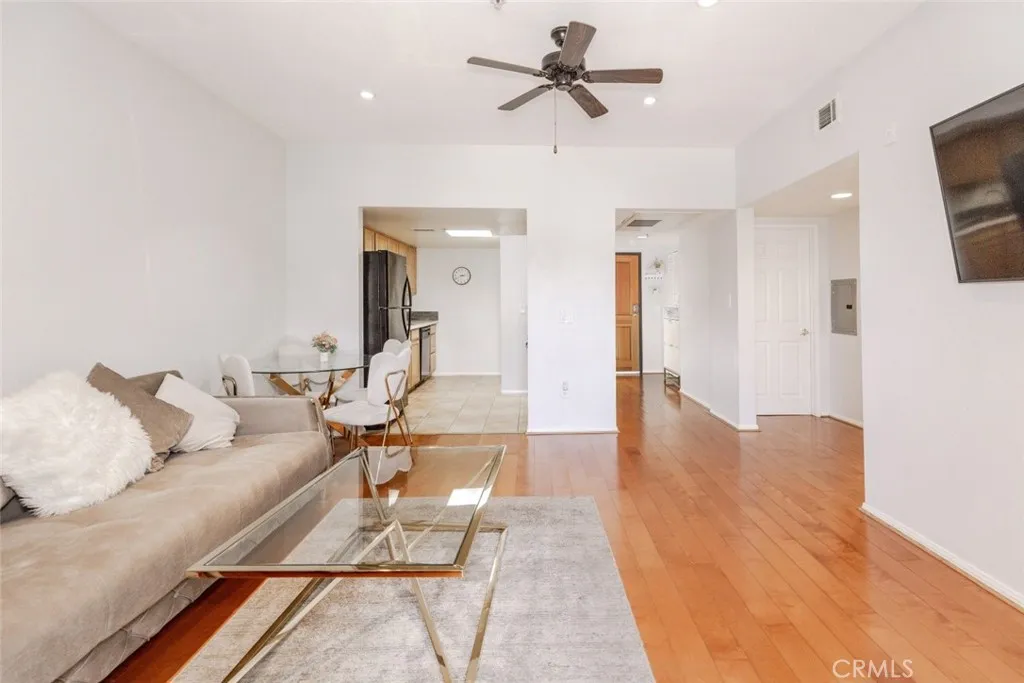 Additional image 38 of 11124 Burbank Boulevard Unit 101, North Hollywood, CA 91601