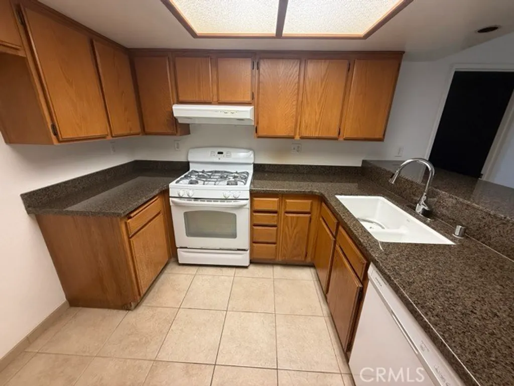 Additional image 4 of 3510 W Sweetbay Court, Anaheim, CA 92804