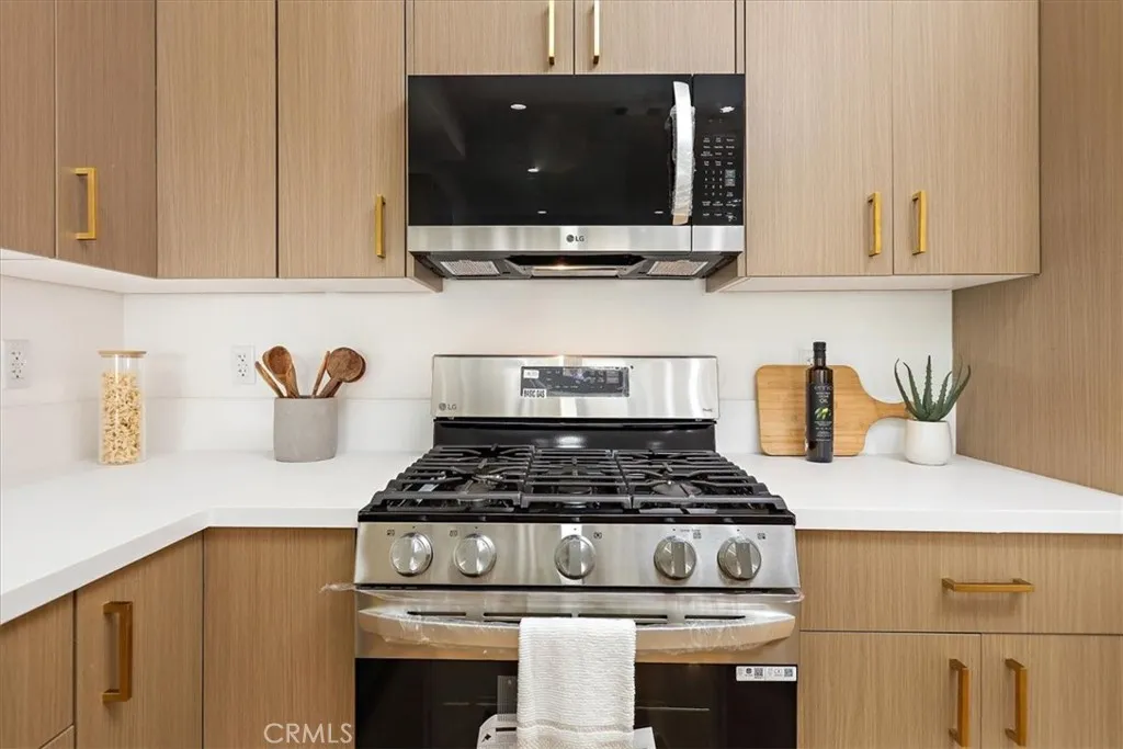 Additional image 22 of 642 E Fairview Boulevard Unit B, Inglewood, CA 90302