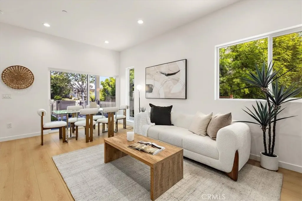 Additional image 53 of 642 E Fairview Boulevard Unit B, Inglewood, CA 90302