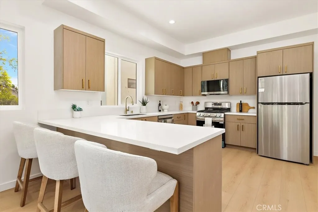 Additional image 62 of 642 E Fairview Boulevard Unit B, Inglewood, CA 90302