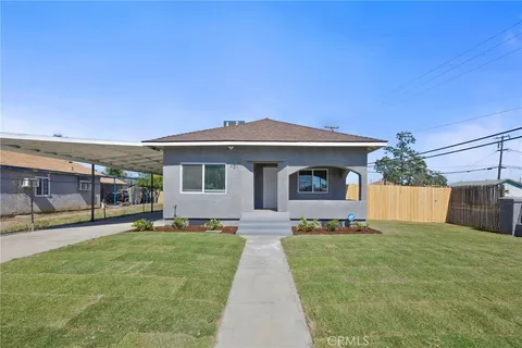 301 Kincaid Street, Bakersfield, CA MLS: CV25106910