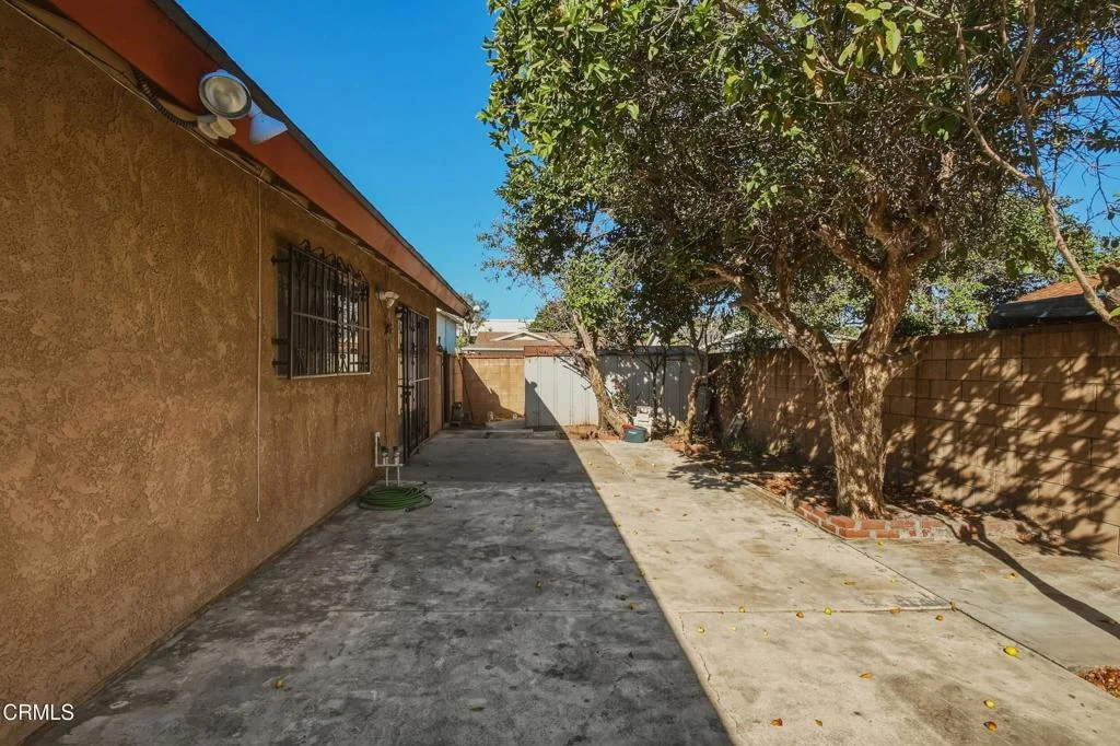 1819 La Puerta Avenue, Oxnard, CA 93030