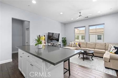 Additional image 33 of 114 Borrego, Irvine, CA 92618