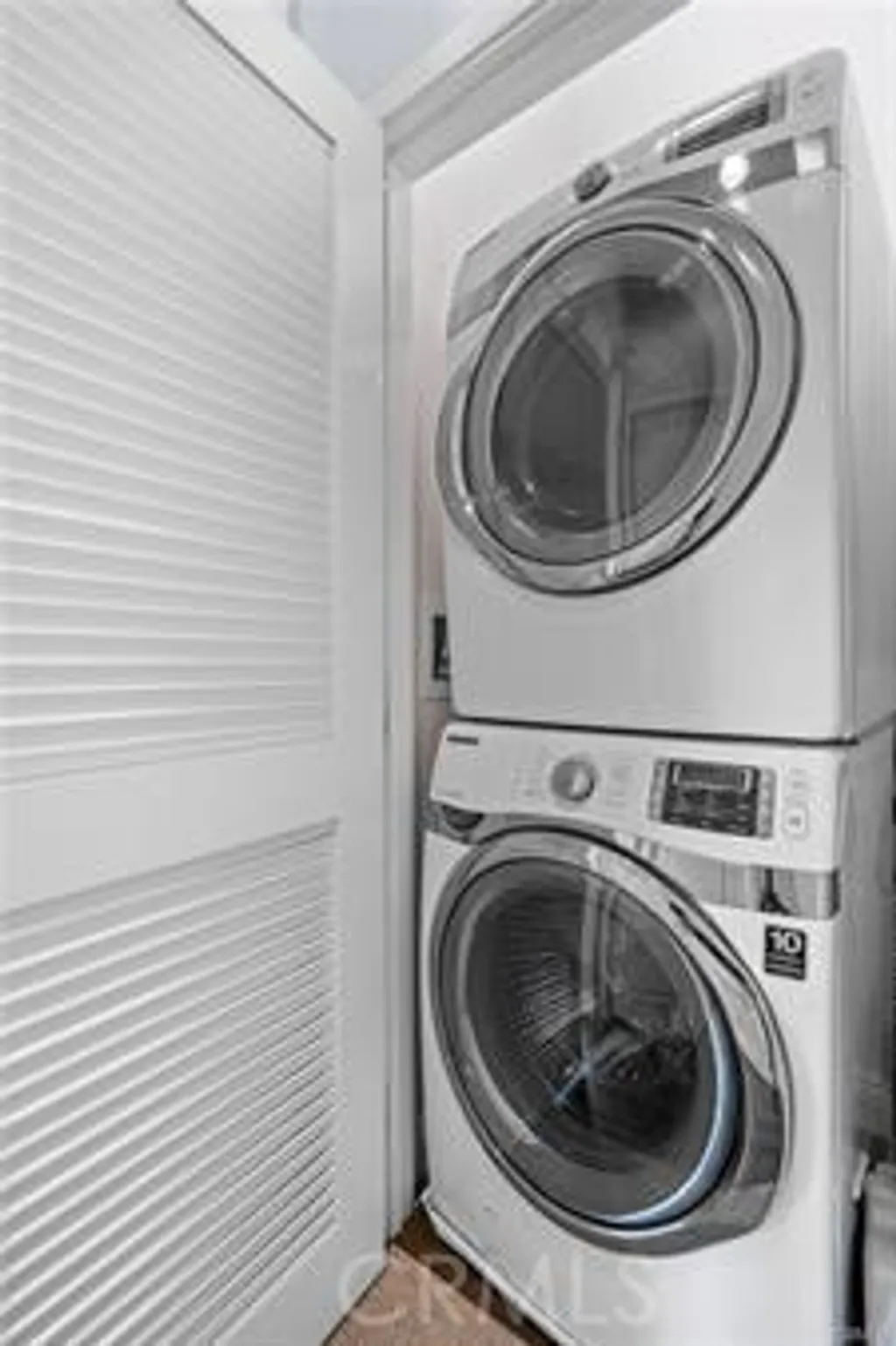 Additional image 18 of 114 Borrego, Irvine, CA 92618