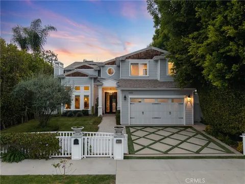 4455 Mammoth Avenue, Sherman Oaks, CA MLS: SR25086367